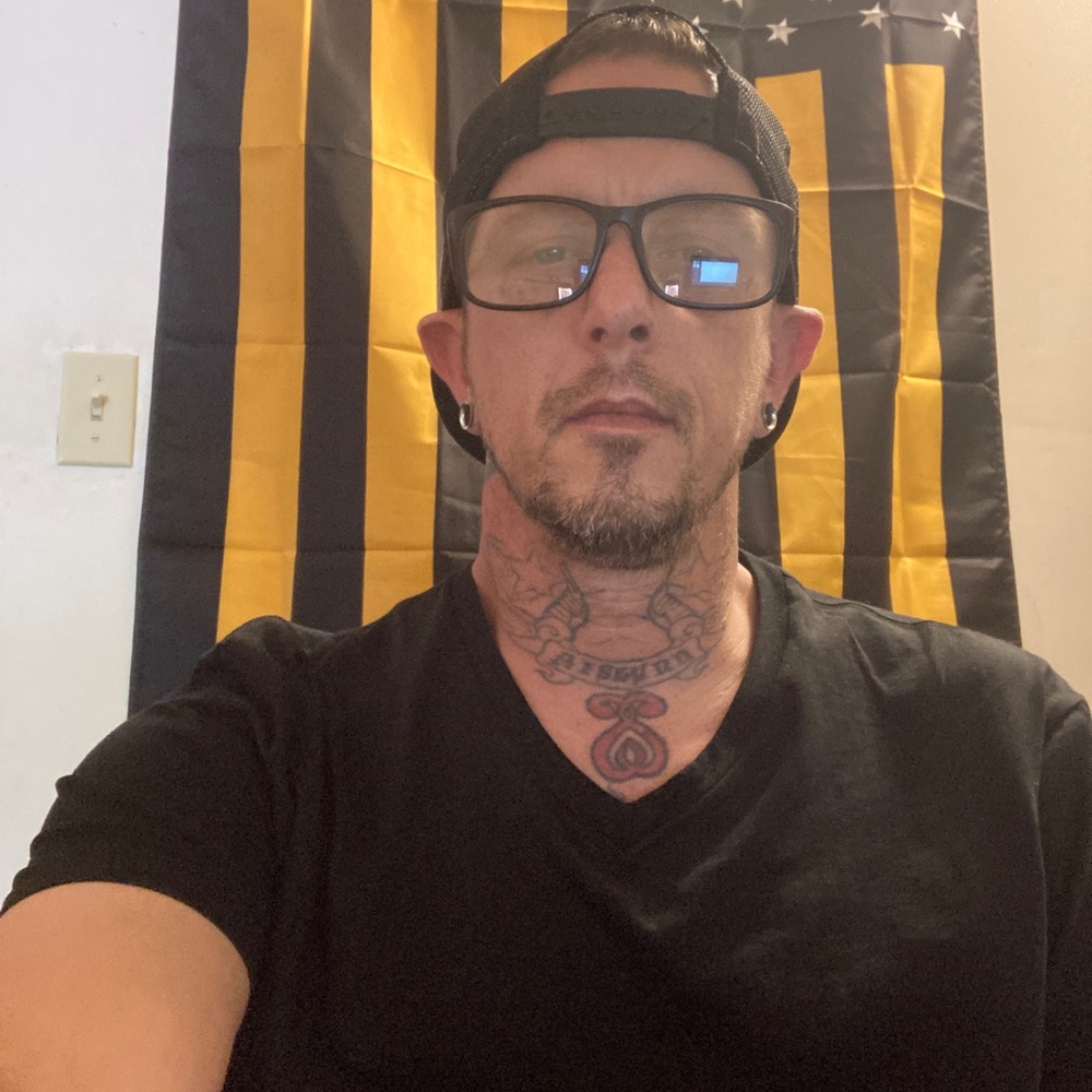 Meet your Posher, Eric